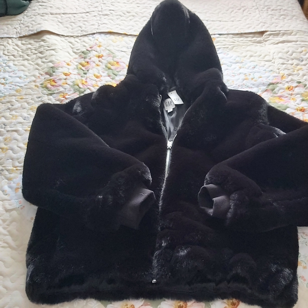 GAP Women's Black Faux Fur Winter Jacket